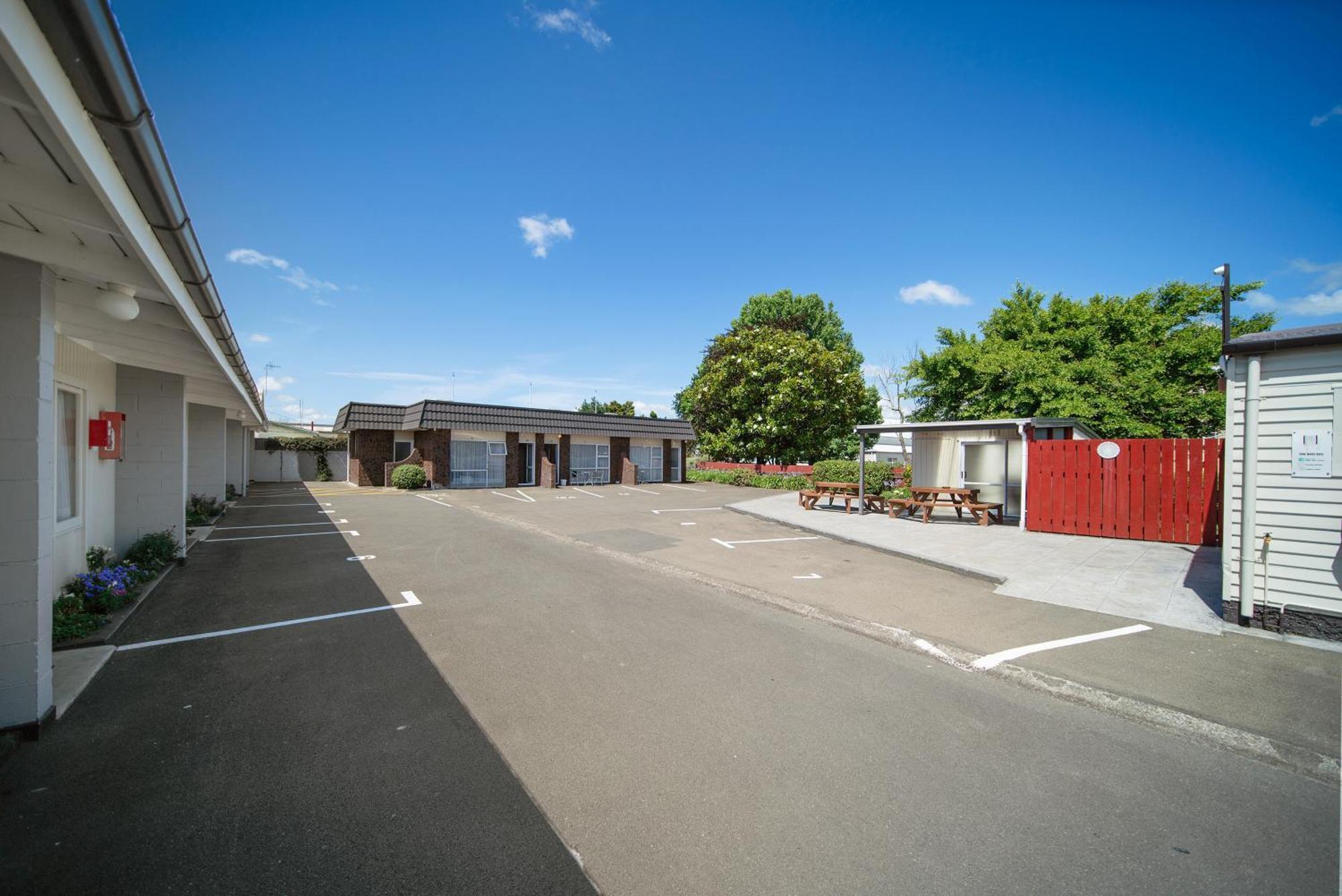 Viking Lodge Motel Tahoraiti Exterior photo